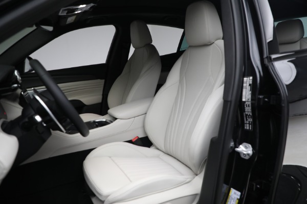 New 2023 Maserati Grecale Modena for sale $85,101 at Rolls-Royce Motor Cars Greenwich in Greenwich CT 06830 15