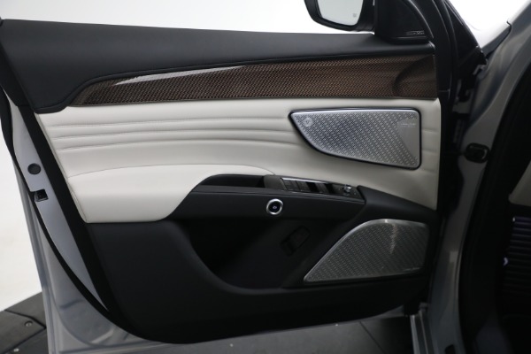 New 2023 Maserati Grecale Modena for sale $88,701 at Rolls-Royce Motor Cars Greenwich in Greenwich CT 06830 27