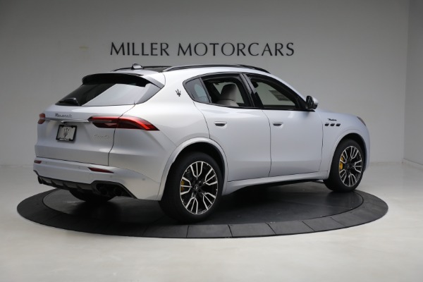 New 2023 Maserati Grecale Modena for sale $88,701 at Rolls-Royce Motor Cars Greenwich in Greenwich CT 06830 9