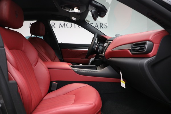 New 2023 Maserati Levante Modena for sale $117,285 at Rolls-Royce Motor Cars Greenwich in Greenwich CT 06830 16
