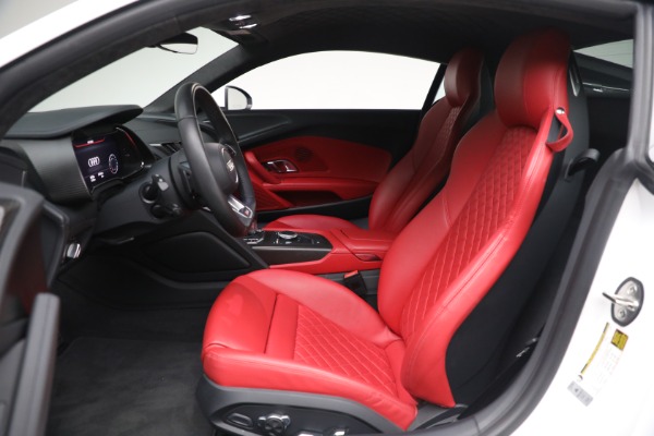 Used 2017 Audi R8 5.2 quattro V10 for sale Sold at Rolls-Royce Motor Cars Greenwich in Greenwich CT 06830 14