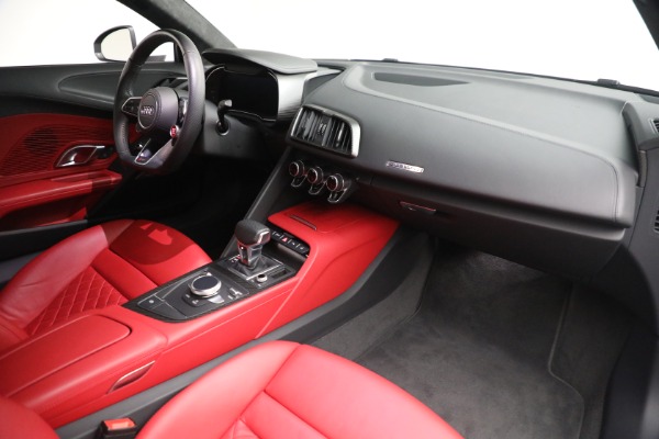 Used 2017 Audi R8 5.2 quattro V10 for sale Sold at Rolls-Royce Motor Cars Greenwich in Greenwich CT 06830 16