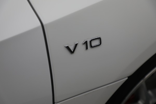 Used 2017 Audi R8 5.2 quattro V10 for sale Sold at Rolls-Royce Motor Cars Greenwich in Greenwich CT 06830 22