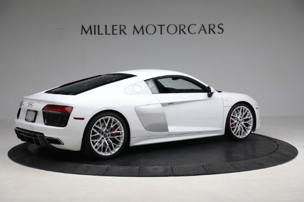 Used 2017 Audi R8 5.2 quattro V10 for sale Sold at Rolls-Royce Motor Cars Greenwich in Greenwich CT 06830 8