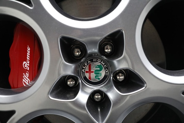 New 2024 Alfa Romeo Tonale Ti for sale $53,290 at Rolls-Royce Motor Cars Greenwich in Greenwich CT 06830 26