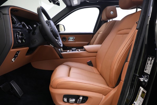 Used 2022 Rolls-Royce Black Badge Cullinan for sale Sold at Rolls-Royce Motor Cars Greenwich in Greenwich CT 06830 16