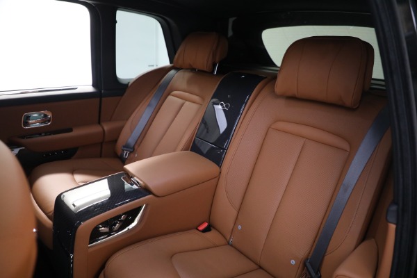 Used 2022 Rolls-Royce Black Badge Cullinan for sale Sold at Rolls-Royce Motor Cars Greenwich in Greenwich CT 06830 19