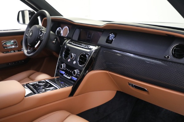 Used 2022 Rolls-Royce Black Badge Cullinan for sale Sold at Rolls-Royce Motor Cars Greenwich in Greenwich CT 06830 20