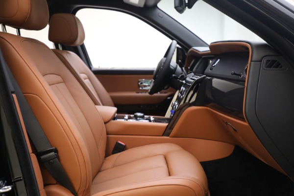 Used 2022 Rolls-Royce Black Badge Cullinan for sale Sold at Rolls-Royce Motor Cars Greenwich in Greenwich CT 06830 21