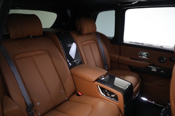 Used 2022 Rolls-Royce Black Badge Cullinan for sale Sold at Rolls-Royce Motor Cars Greenwich in Greenwich CT 06830 24