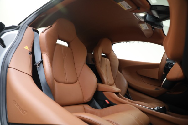 Used 2017 McLaren 570S for sale $166,900 at Rolls-Royce Motor Cars Greenwich in Greenwich CT 06830 21