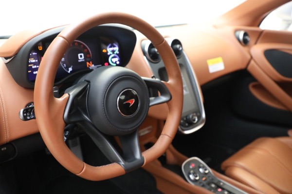 Used 2017 McLaren 570S for sale $166,900 at Rolls-Royce Motor Cars Greenwich in Greenwich CT 06830 24
