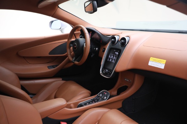 Used 2017 McLaren 570S for sale $166,900 at Rolls-Royce Motor Cars Greenwich in Greenwich CT 06830 27