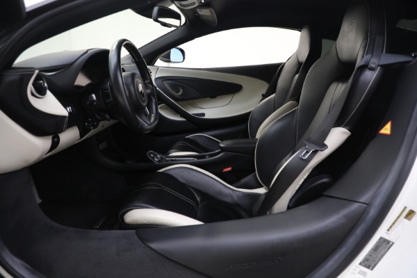 Used 2017 McLaren 570S for sale $138,900 at Rolls-Royce Motor Cars Greenwich in Greenwich CT 06830 21