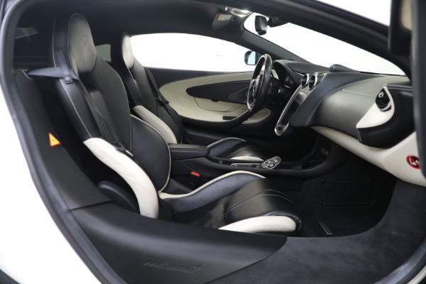 Used 2017 McLaren 570S for sale $138,900 at Rolls-Royce Motor Cars Greenwich in Greenwich CT 06830 24