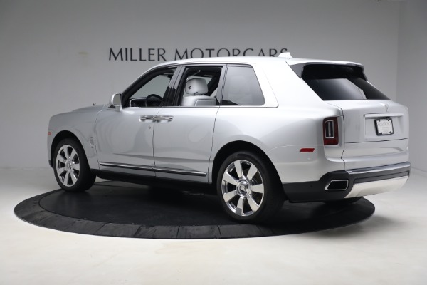Used 2020 Rolls-Royce Cullinan for sale $305,900 at Rolls-Royce Motor Cars Greenwich in Greenwich CT 06830 8