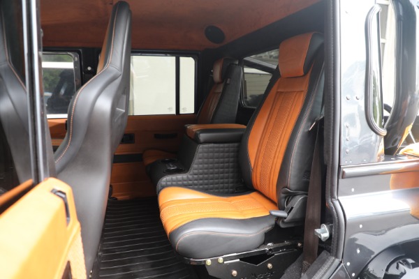 Used 1983 Land Rover Defender 110 Double Cab 6x6 Edition for sale $399,900 at Rolls-Royce Motor Cars Greenwich in Greenwich CT 06830 11