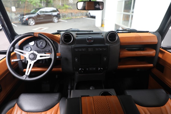Used 1983 Land Rover Defender 110 Double Cab 6x6 Edition for sale $399,900 at Rolls-Royce Motor Cars Greenwich in Greenwich CT 06830 17