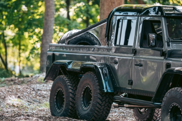 Used 1983 Land Rover Defender 110 Double Cab 6x6 Edition for sale $399,900 at Rolls-Royce Motor Cars Greenwich in Greenwich CT 06830 27