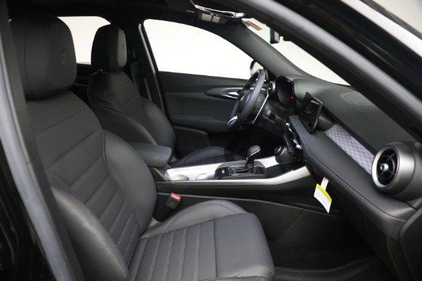 New 2024 Alfa Romeo Tonale Veloce for sale Sold at Rolls-Royce Motor Cars Greenwich in Greenwich CT 06830 15