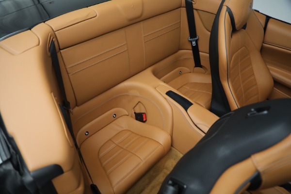 Used 2017 Ferrari California T for sale $151,900 at Rolls-Royce Motor Cars Greenwich in Greenwich CT 06830 18