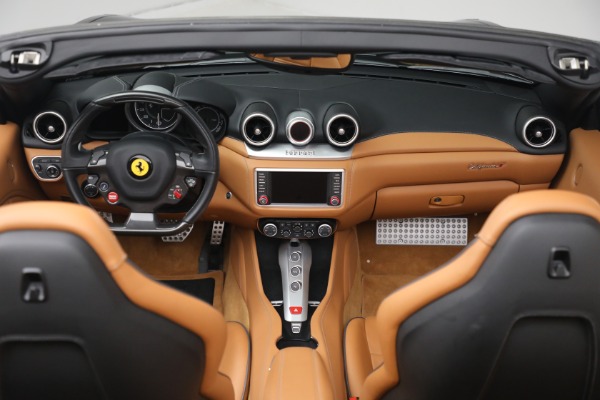 Used 2017 Ferrari California T for sale $151,900 at Rolls-Royce Motor Cars Greenwich in Greenwich CT 06830 19
