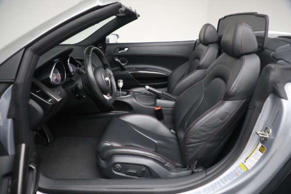 Used 2015 Audi R8 4.2 quattro Spyder for sale Sold at Rolls-Royce Motor Cars Greenwich in Greenwich CT 06830 18