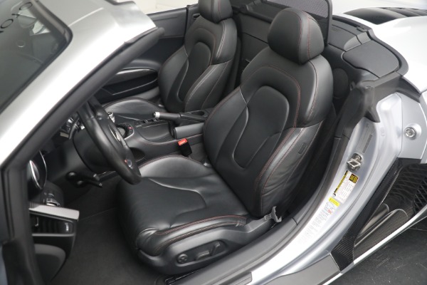 Used 2015 Audi R8 4.2 quattro Spyder for sale Sold at Rolls-Royce Motor Cars Greenwich in Greenwich CT 06830 19