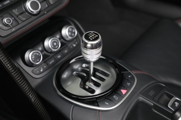 Used 2015 Audi R8 4.2 quattro Spyder for sale Sold at Rolls-Royce Motor Cars Greenwich in Greenwich CT 06830 20
