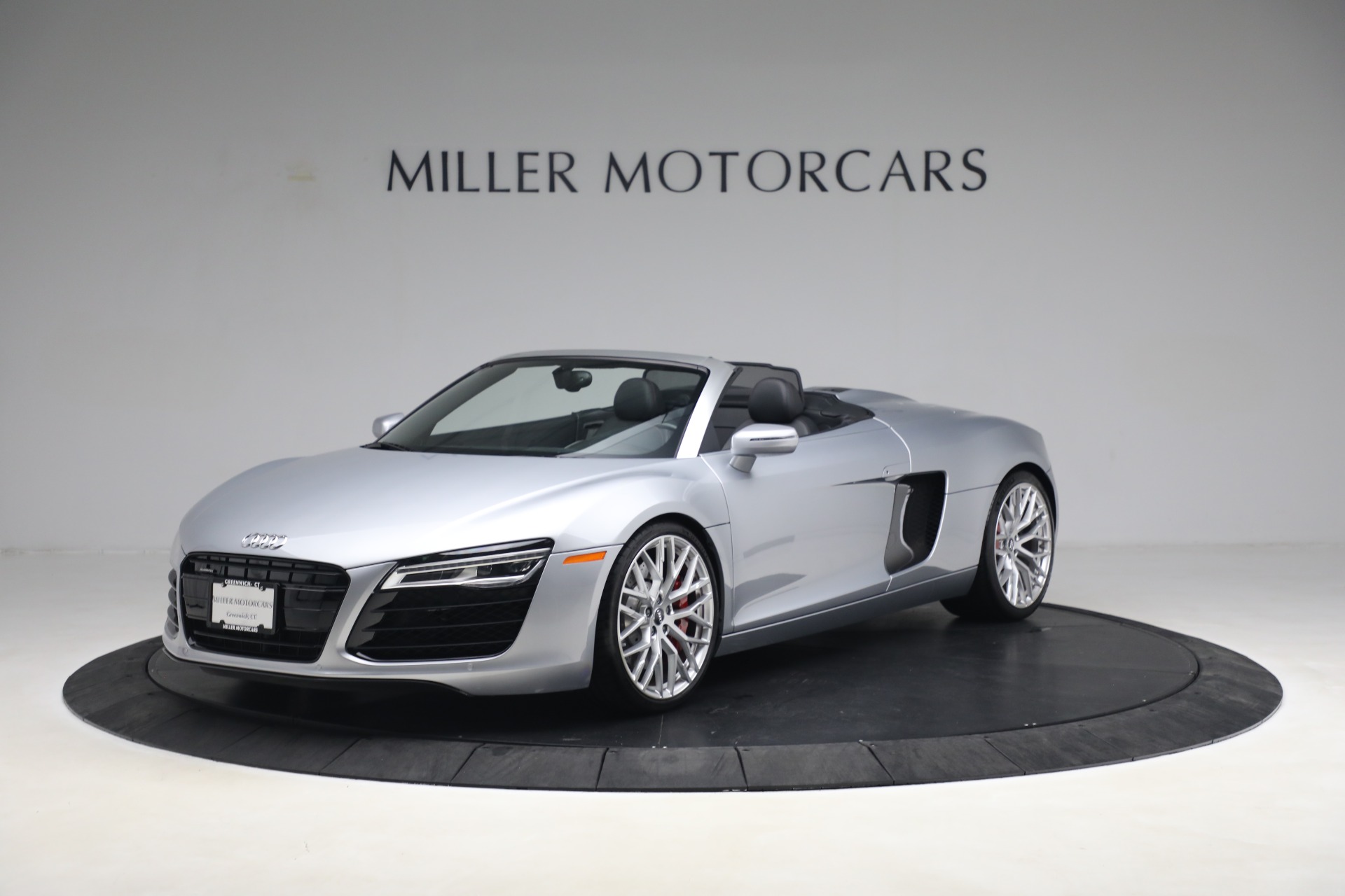 Used 2015 Audi R8 4.2 quattro Spyder for sale Sold at Rolls-Royce Motor Cars Greenwich in Greenwich CT 06830 1