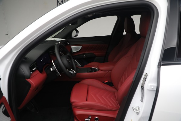 New 2023 Maserati Grecale Trofeo for sale $110,095 at Rolls-Royce Motor Cars Greenwich in Greenwich CT 06830 14