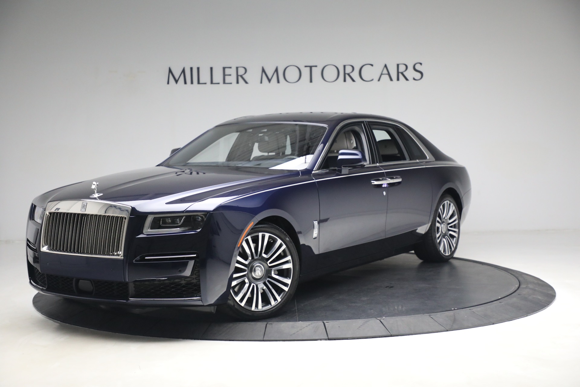 Used 2021 Rolls-Royce Ghost for sale $299,900 at Rolls-Royce Motor Cars Greenwich in Greenwich CT 06830 1