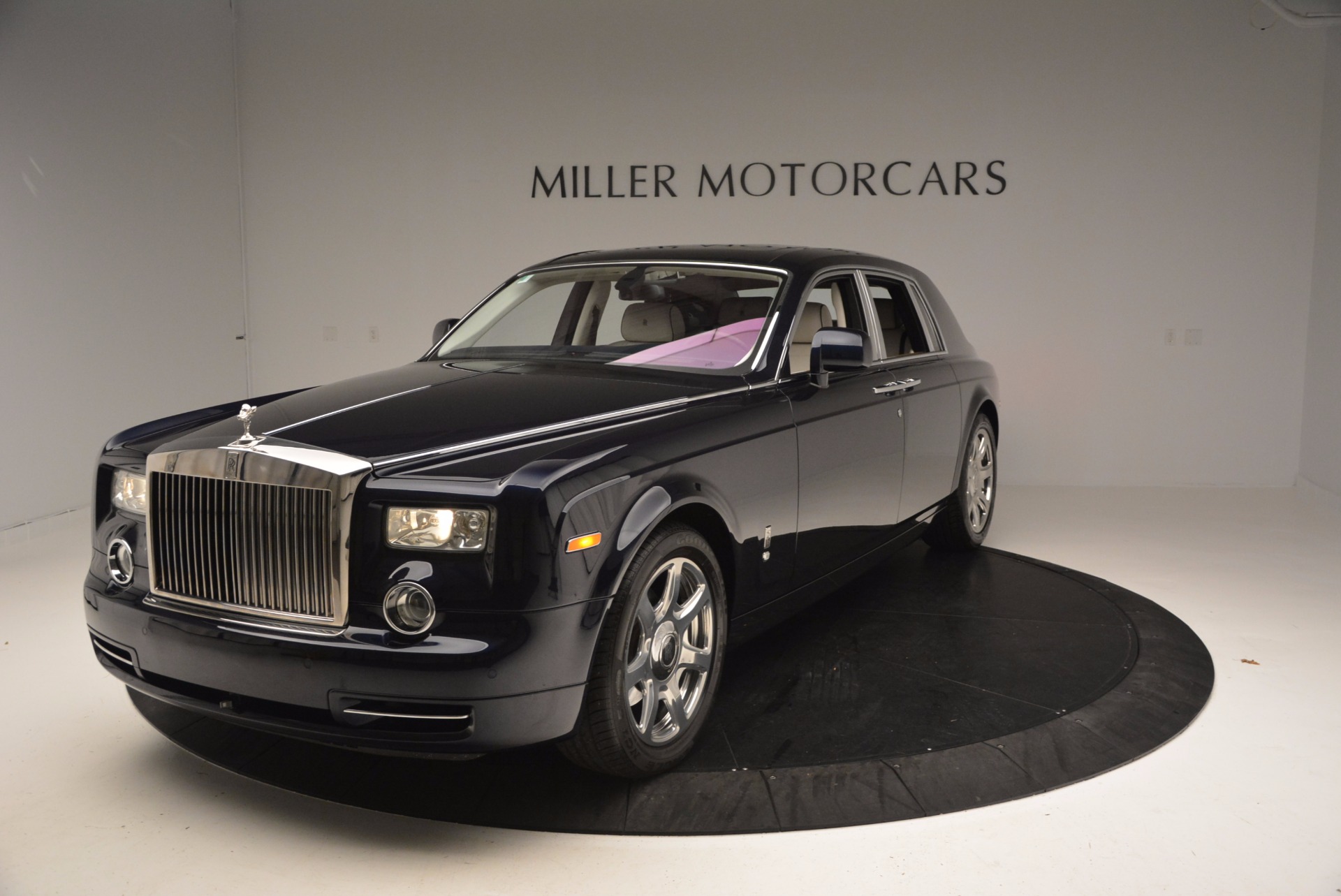 Steal This Deal: Pre Owned Rolls Royce Phantom - 7ylpbhg