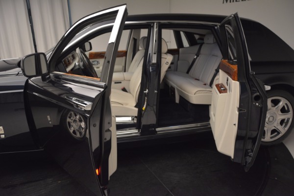 Used 2011 Rolls-Royce Phantom for sale Sold at Rolls-Royce Motor Cars Greenwich in Greenwich CT 06830 5