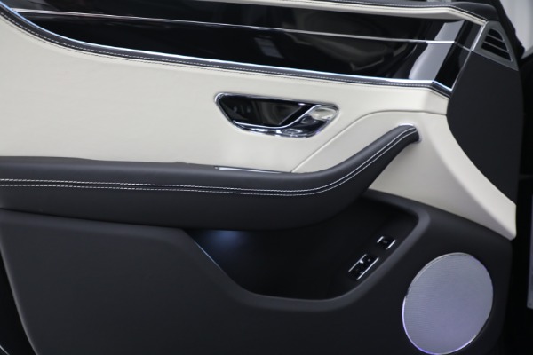New 2023 Bentley Flying Spur V8 for sale $243,705 at Rolls-Royce Motor Cars Greenwich in Greenwich CT 06830 18