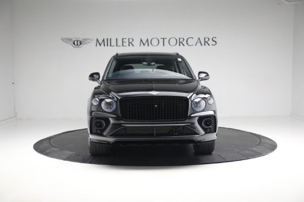 New 2023 Bentley Bentayga EWB V8 for sale $270,600 at Rolls-Royce Motor Cars Greenwich in Greenwich CT 06830 14