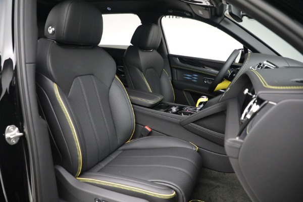 New 2023 Bentley Bentayga EWB V8 for sale $270,600 at Rolls-Royce Motor Cars Greenwich in Greenwich CT 06830 27