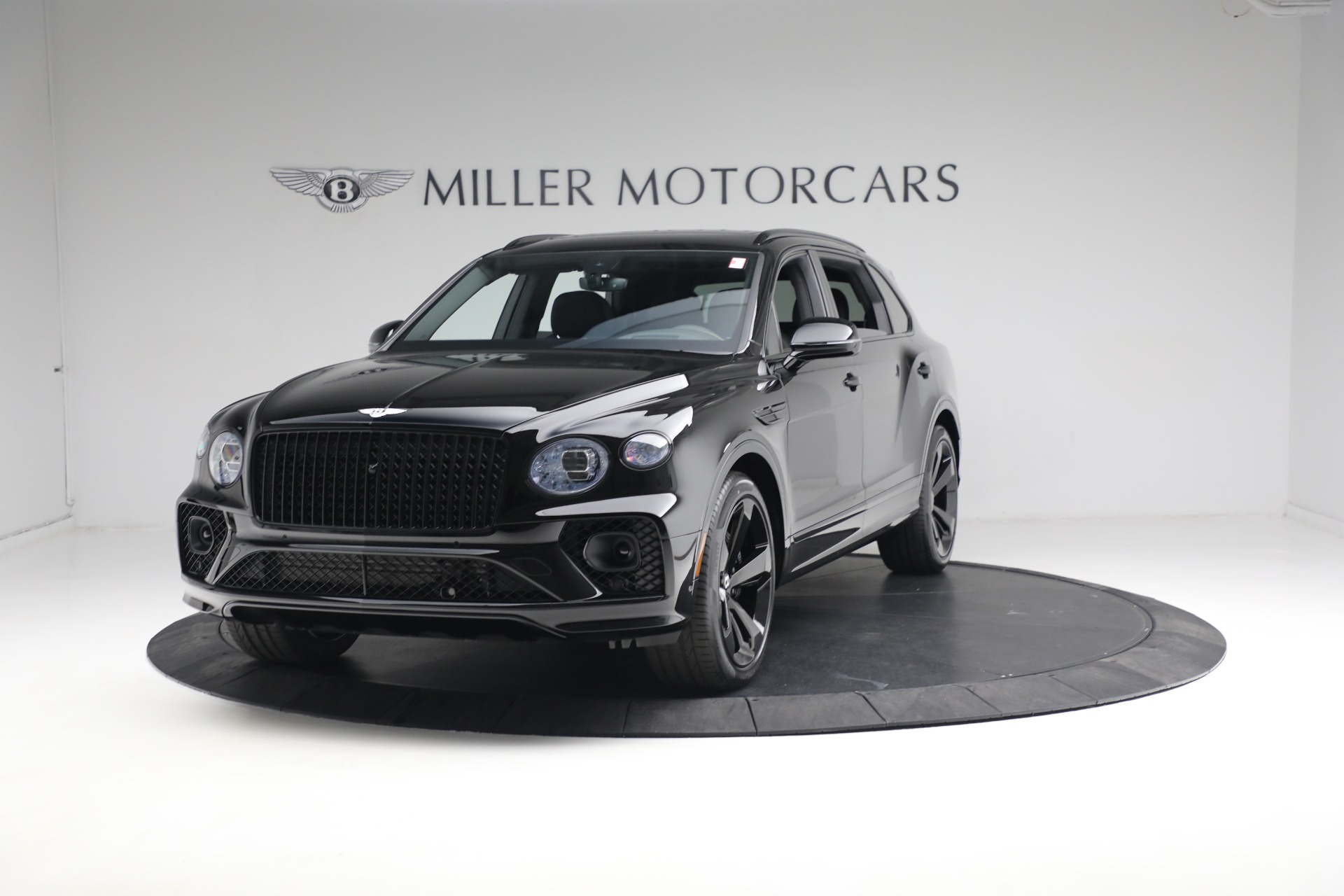 New 2023 Bentley Bentayga EWB V8 for sale $270,600 at Rolls-Royce Motor Cars Greenwich in Greenwich CT 06830 1