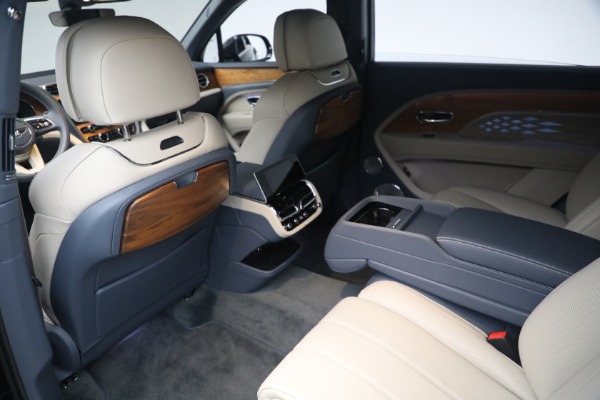 New 2023 Bentley Bentayga EWB Azure V8 for sale $251,900 at Rolls-Royce Motor Cars Greenwich in Greenwich CT 06830 16