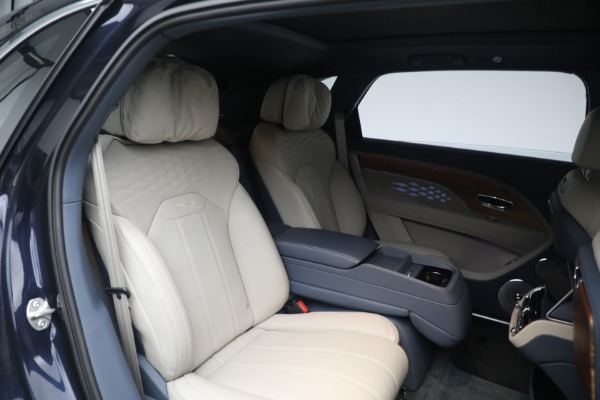 Used 2023 Bentley Bentayga EWB Azure V8 for sale $267,900 at Rolls-Royce Motor Cars Greenwich in Greenwich CT 06830 24