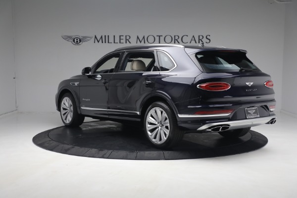 New 2023 Bentley Bentayga EWB Azure V8 for sale $251,900 at Rolls-Royce Motor Cars Greenwich in Greenwich CT 06830 5