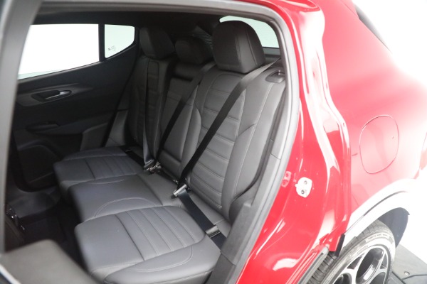 New 2024 Alfa Romeo Tonale Ti for sale $51,290 at Rolls-Royce Motor Cars Greenwich in Greenwich CT 06830 26