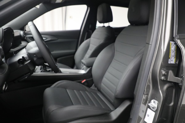 New 2024 Alfa Romeo Tonale Ti for sale Call for price at Rolls-Royce Motor Cars Greenwich in Greenwich CT 06830 16