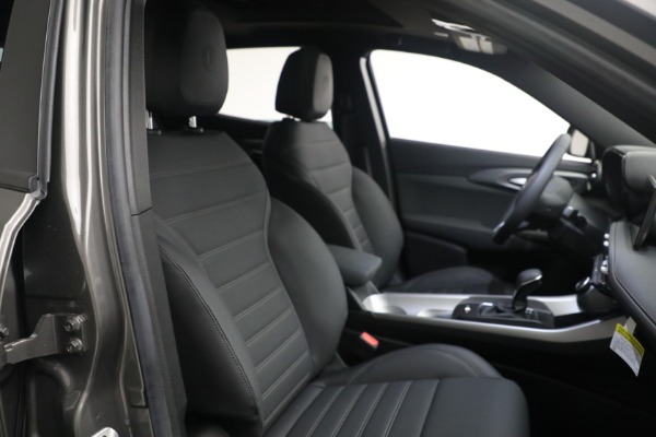 New 2024 Alfa Romeo Tonale Ti for sale Call for price at Rolls-Royce Motor Cars Greenwich in Greenwich CT 06830 20