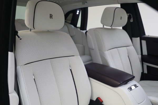 Used 2018 Rolls-Royce Phantom for sale Sold at Rolls-Royce Motor Cars Greenwich in Greenwich CT 06830 15