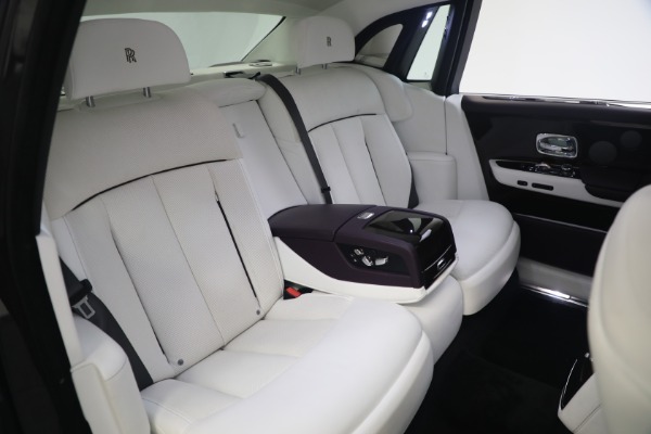 Used 2018 Rolls-Royce Phantom for sale Sold at Rolls-Royce Motor Cars Greenwich in Greenwich CT 06830 18