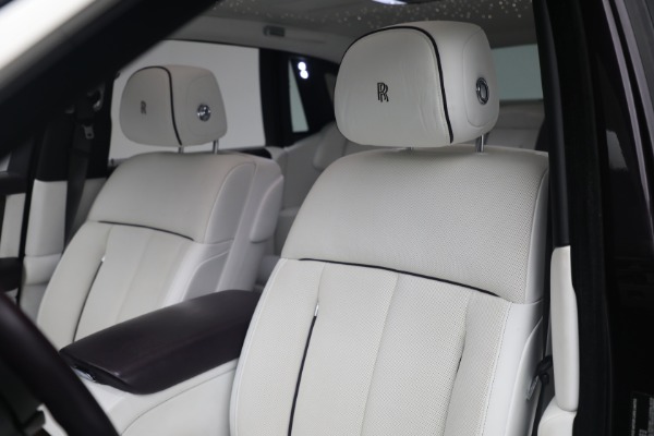 Used 2018 Rolls-Royce Phantom for sale $339,900 at Rolls-Royce Motor Cars Greenwich in Greenwich CT 06830 8