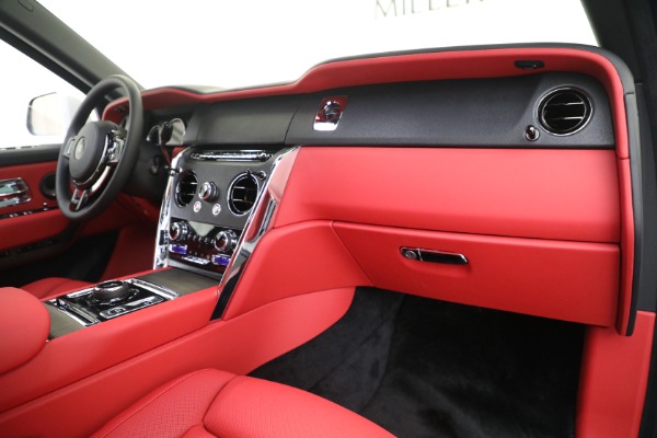 New 2023 Rolls-Royce Cullinan for sale $414,050 at Rolls-Royce Motor Cars Greenwich in Greenwich CT 06830 25