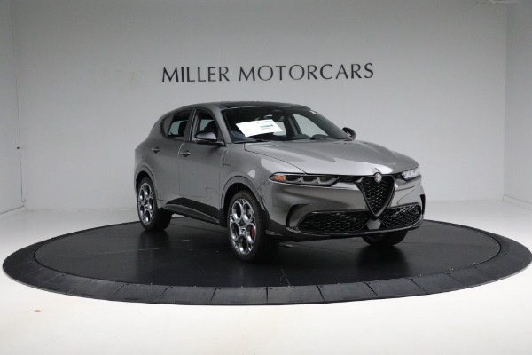 Used 2024 Alfa Romeo Tonale Hybrid Veloce for sale $28,900 at Rolls-Royce Motor Cars Greenwich in Greenwich CT 06830 16