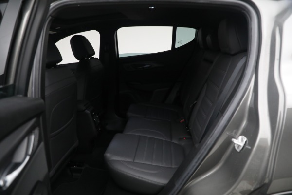 Used 2024 Alfa Romeo Tonale Hybrid Veloce for sale $28,900 at Rolls-Royce Motor Cars Greenwich in Greenwich CT 06830 23